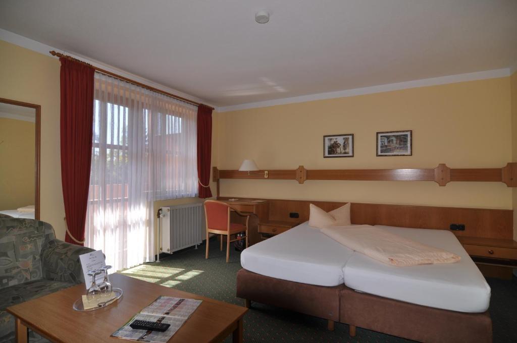 Hotel Toelzer Hof Бад-Тельц Номер фото