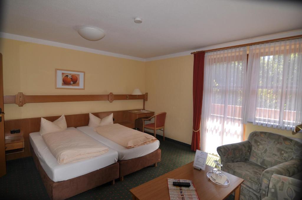 Hotel Toelzer Hof Бад-Тельц Номер фото